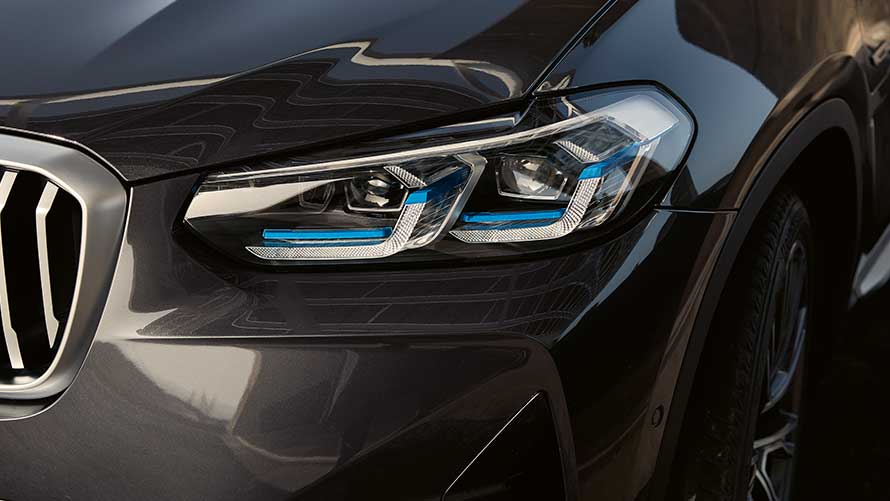 BMW X3 w BMW Premium Selection.